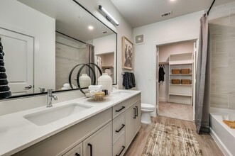 Aura Main Street in Lewisville, TX - Building Photo - Building Photo