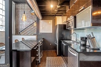 650 Glen Iris Dr NE in Atlanta, GA - Building Photo - Building Photo