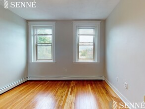 1673 Commonwealth Ave, Unit 18 in Boston, MA - Building Photo - Building Photo
