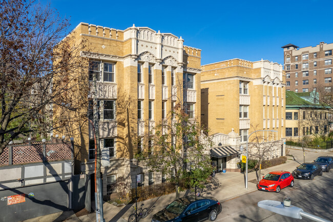 Buena Landmark in Chicago, IL - Foto de edificio - Building Photo