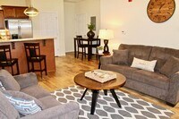 1908 N Severance St photo'