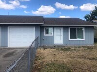 4843 Cougar Ct SE