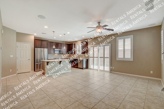 5669 Bishop Flowers St in Las Vegas, NV - Building Photo - Building Photo