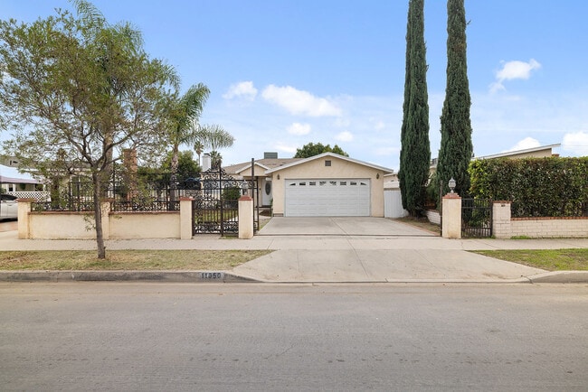 property at 11050 Keswick St