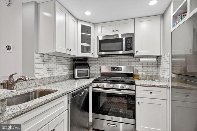 property at 1050 N Taylor St