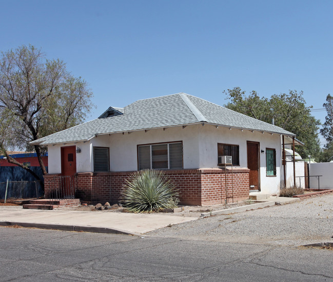 716-730 E Elm St in Tucson, AZ - Foto de edificio - Building Photo