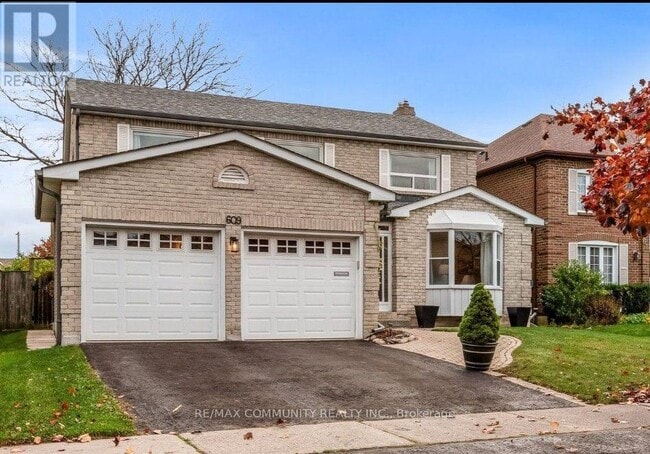 property at 609 Amberwood Crescent