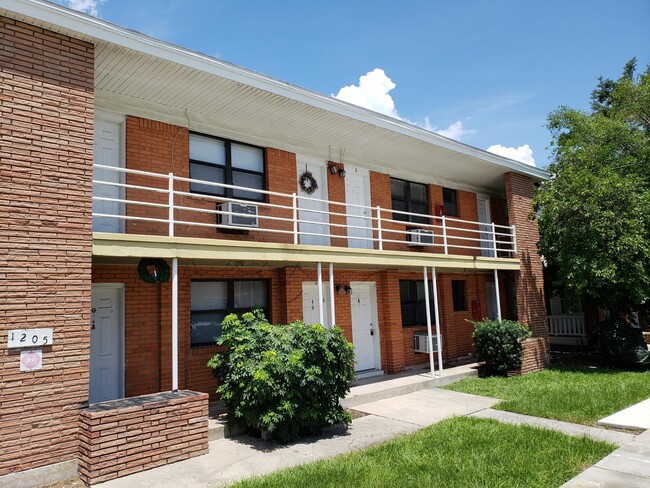 property at 1205 Lasalle St