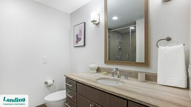 777 Preston St, Unit 12I in Houston, TX - Building Photo - Building Photo