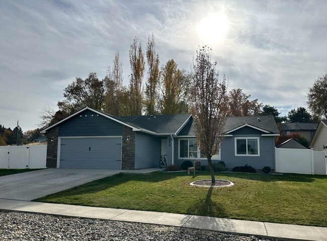 property at 2070 Kelly Dr