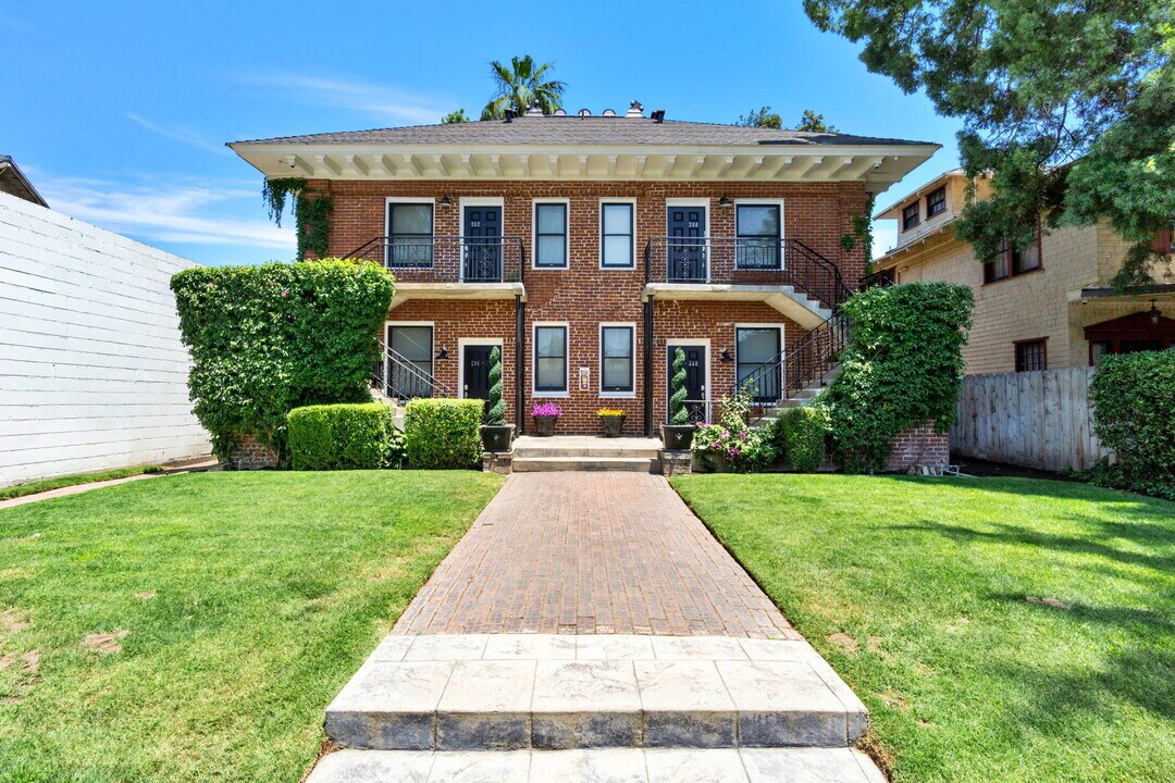 258 N Fulton St, Unit 260 in Fresno, CA - Foto de edificio