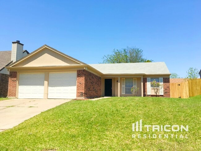 property at 3813 Big Leaf Ln