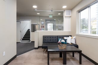 Aubrey Studios in Seattle, WA - Building Photo - Lobby