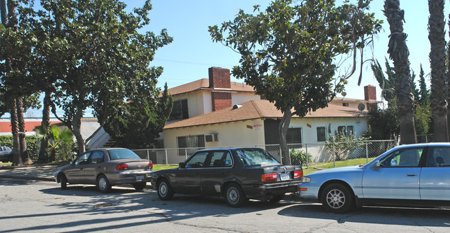 2552 Yorkshire Way in Pomona, CA - Building Photo - Building Photo