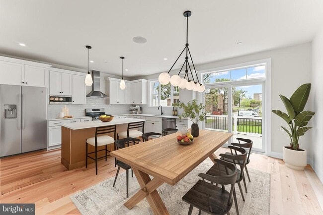 property at 734 S Matlack St