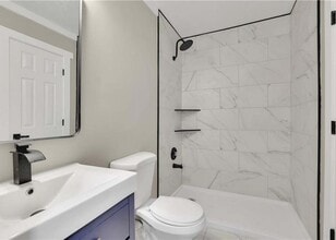 4913 Windsor Downs Dr in Decatur, GA - Building Photo - Building Photo