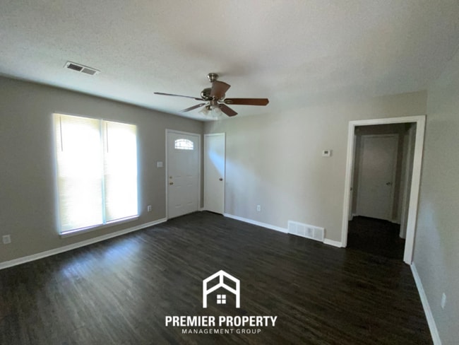 4048 Naylor Rd in Memphis, TN - Building Photo - Building Photo