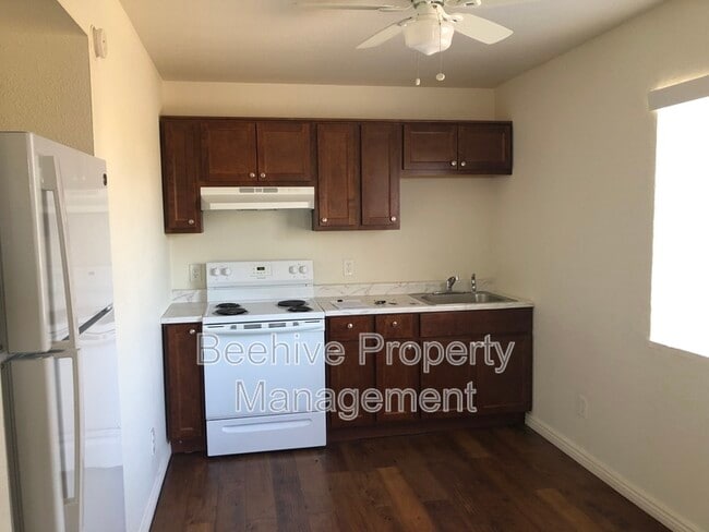 property at 1040 N 28th St