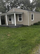4681 OH-142 in West Jefferson, OH - Building Photo