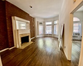 46 W 87th St in New York, NY - Building Photo - Interior Photo