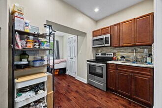 4633 Walnut St, Unit B in Philadelphia, PA - Building Photo - Building Photo