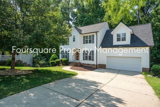521 Hidden Cellars Dr in Holly Springs, NC - Building Photo - Building Photo