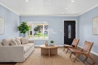 1425 W Woodcrest Ave in Fullerton, CA - Building Photo - Building Photo