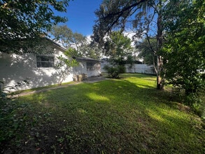 10920 N 29th St in Tampa, FL - Building Photo - Building Photo