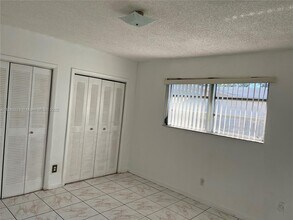 6326 Pierce St-Unit -0 in Hollywood, FL - Foto de edificio - Building Photo