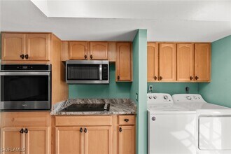 304 Tudor Dr in Cape Coral, FL - Building Photo - Building Photo