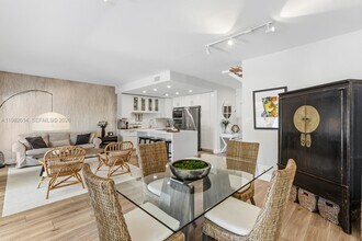 2400 Brickell Ave in Miami, FL - Building Photo - Building Photo