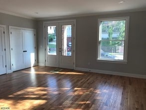 56 Centre St in Nutley, NJ - Building Photo - Building Photo