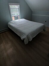 6 Grove Rd in Cumberland, RI - Building Photo - Building Photo