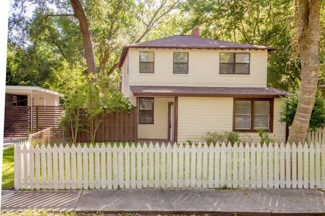 property at 1521 Yukon St