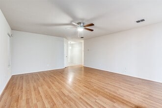 1909 Diamond Lake Trail in Justin, TX - Building Photo - Building Photo