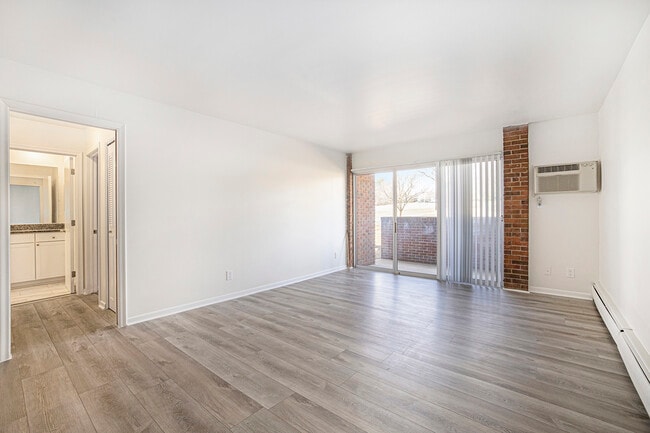 Arbor Village Apartments