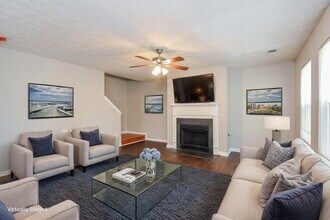 41 Creekmoore Ct, Unit #210 in Douglasville, GA - Building Photo - Building Photo