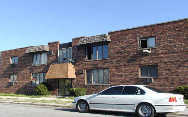 10259 S Ewing Ave in Chicago, IL - Foto de edificio