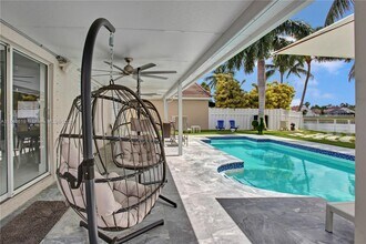 3432 SW 49th St in Fort Lauderdale, FL - Building Photo - Building Photo