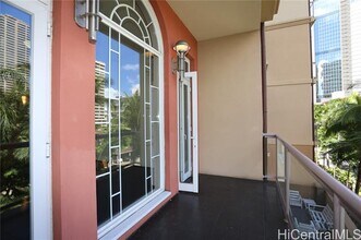 427 Launiu St in Honolulu, HI - Building Photo - Building Photo