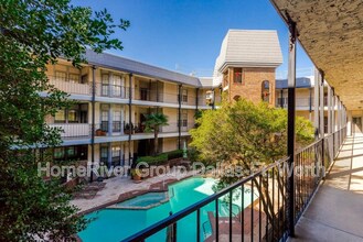 8610 Turtle Creek Blvd in Dallas, TX - Building Photo - Building Photo