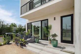 12127 Lucile St in Culver City, CA - Building Photo - Building Photo