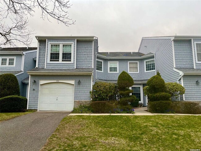 property at 120 Lakebridge Dr S