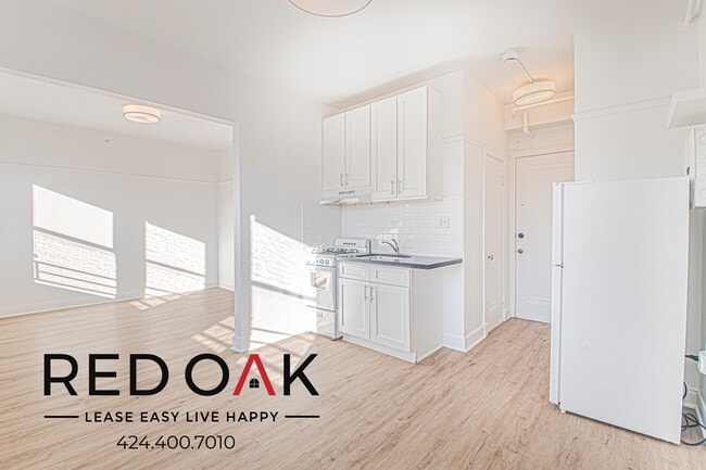 102 N Glendale Ave in Glendale, CA - Building Photo - Building Photo