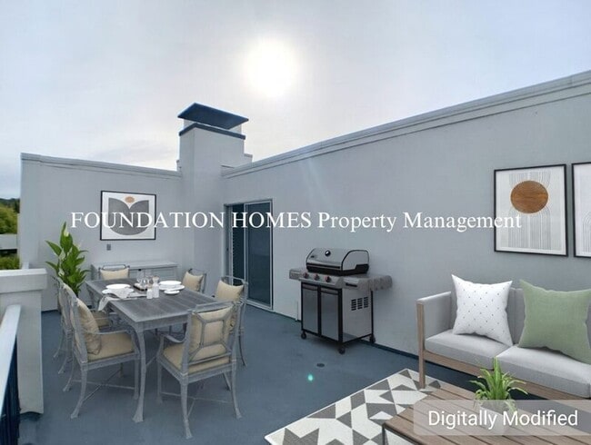 2330 Shelter Bay Ave in Mill Valley, CA - Foto de edificio - Building Photo