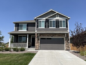19909 E 61st Dr in Aurora, CO - Building Photo - Building Photo