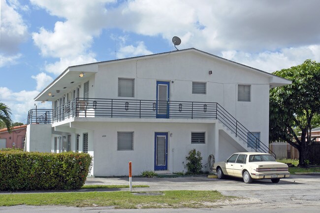 3000 NW 20th St in Miami, FL - Building Photo - Building Photo