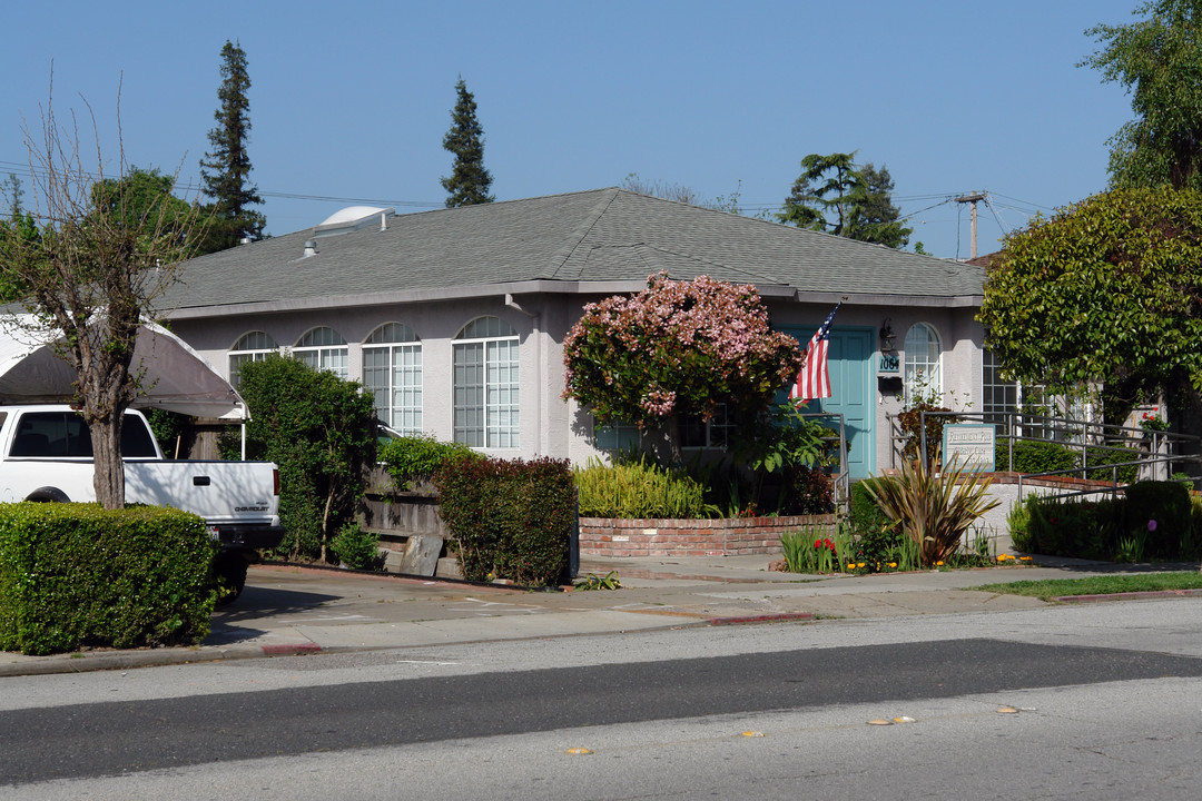 Retirement Plus in San Carlos, CA - Building Photo