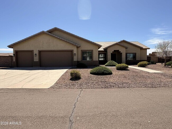 13031 W Stella Ct in Litchfield Park, AZ - Building Photo - Building Photo