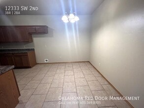 12333 SW 2nd St in Yukon, OK - Building Photo - Building Photo